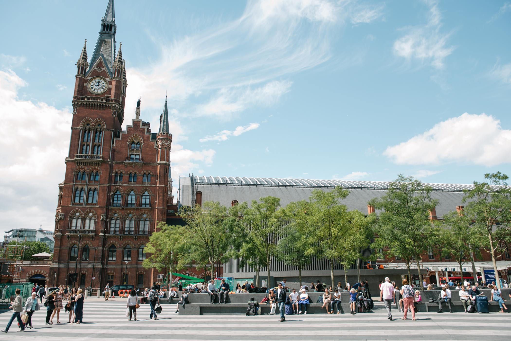 The Knowledge Quarter (KQ) is a consortium of roughly 100 academic, cultural, research, scientific and media organisations, occupying a one-mile radius around the British Library.